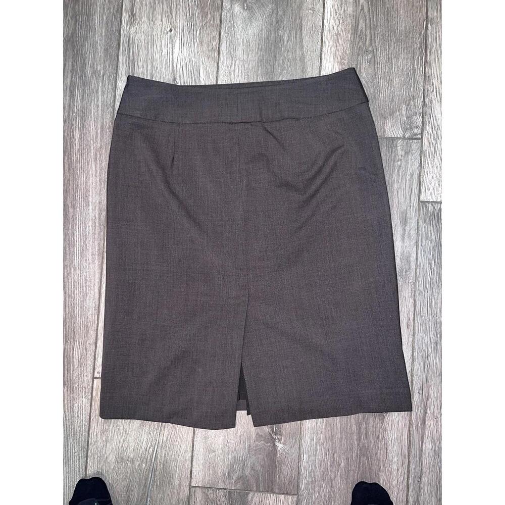 Banana Republic Pencil Skirt Size 12 - Stretchy Quality Soft Wool - Picture 2 of 6